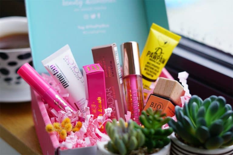 The Pip Box - UK vegan beauty box with free shipping in UK